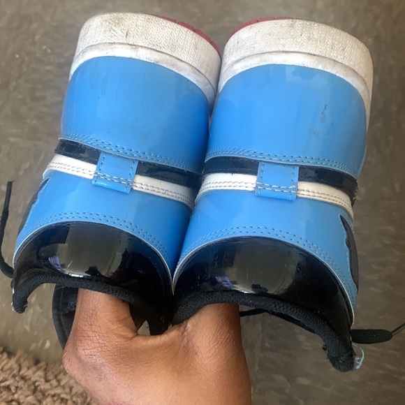 Air Jordan Retro High “FEARLESS” - Picture 3 of 6